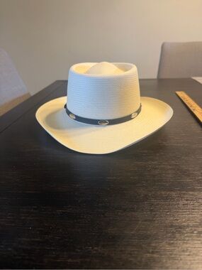 Stetson Royal Flush Straw Hat with a Black Leather Strap with  silver accents